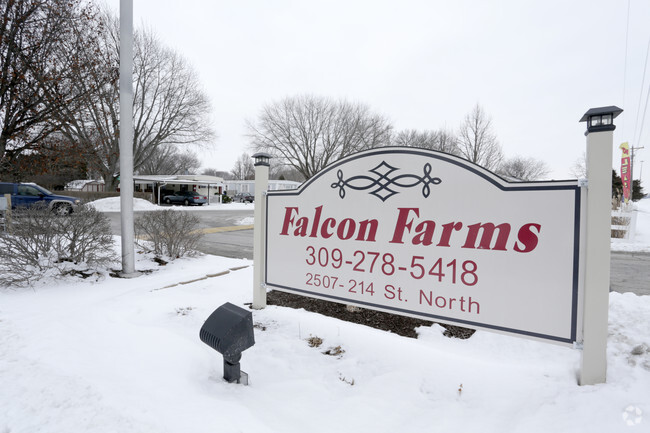 Building Photo - Falcon Farms