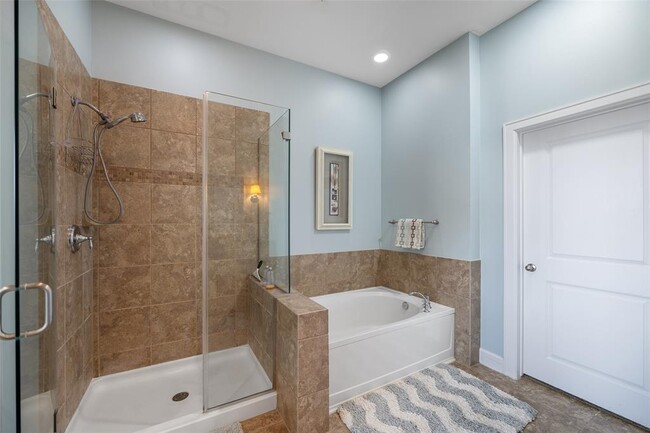 Building Photo - 17040 W Farm To Market 1097