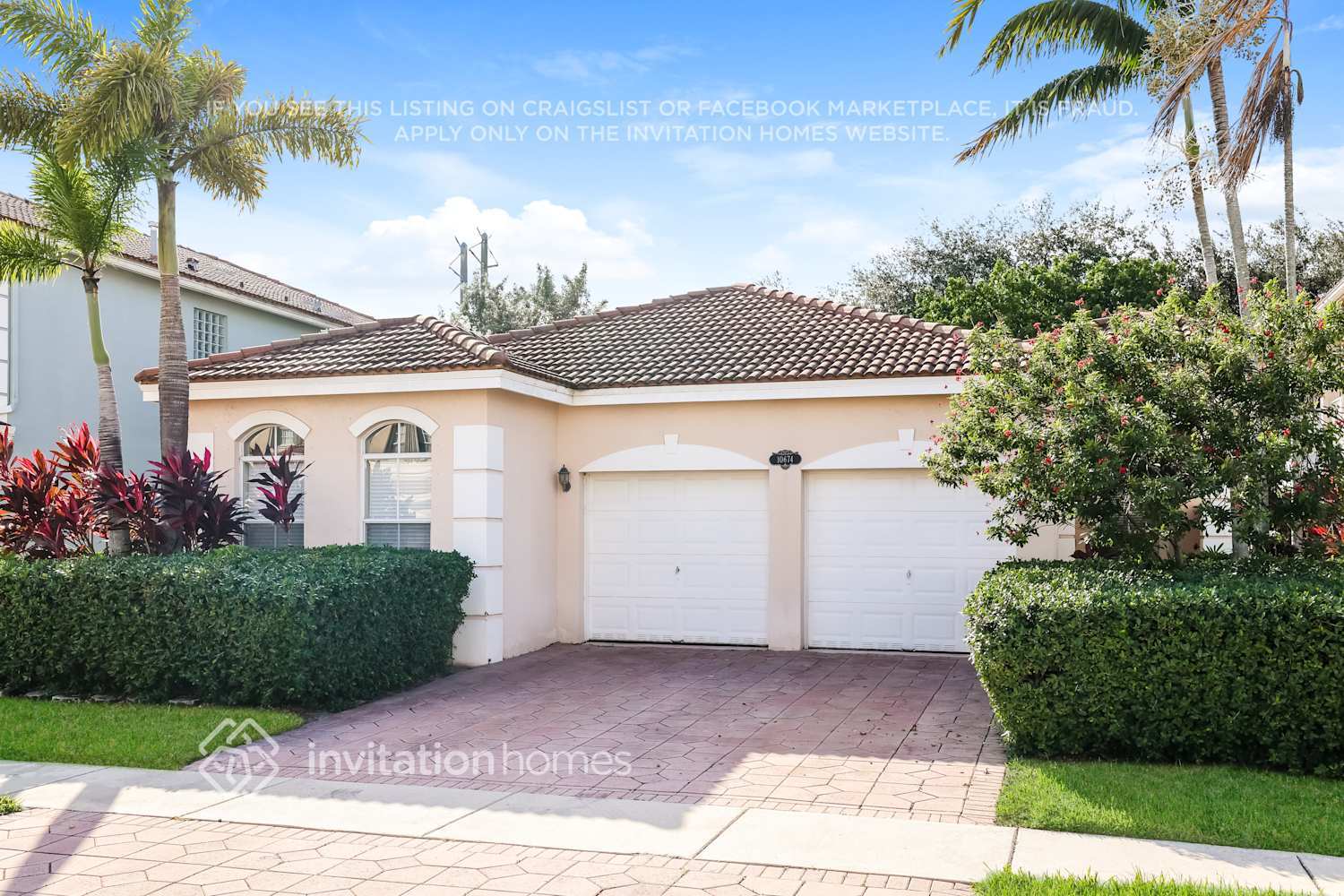 Building Photo - 10674 Old Hammock Wy