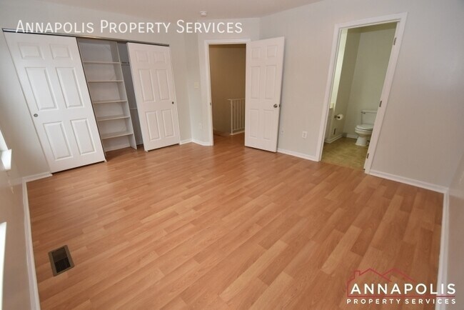 Building Photo - 8647 Willow Leaf Ln