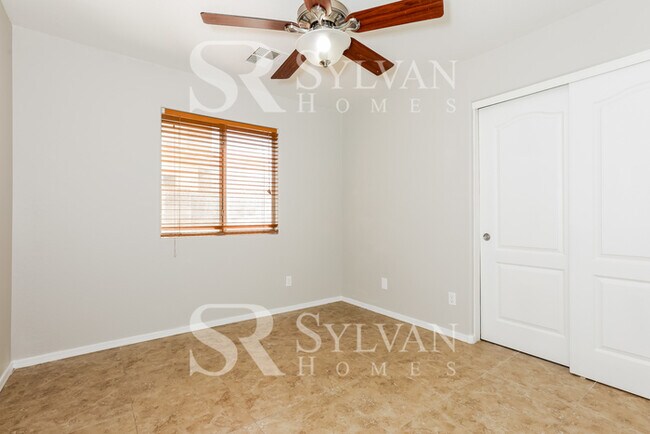 Building Photo - Lease today! No extra charge for contentment and relaxation!