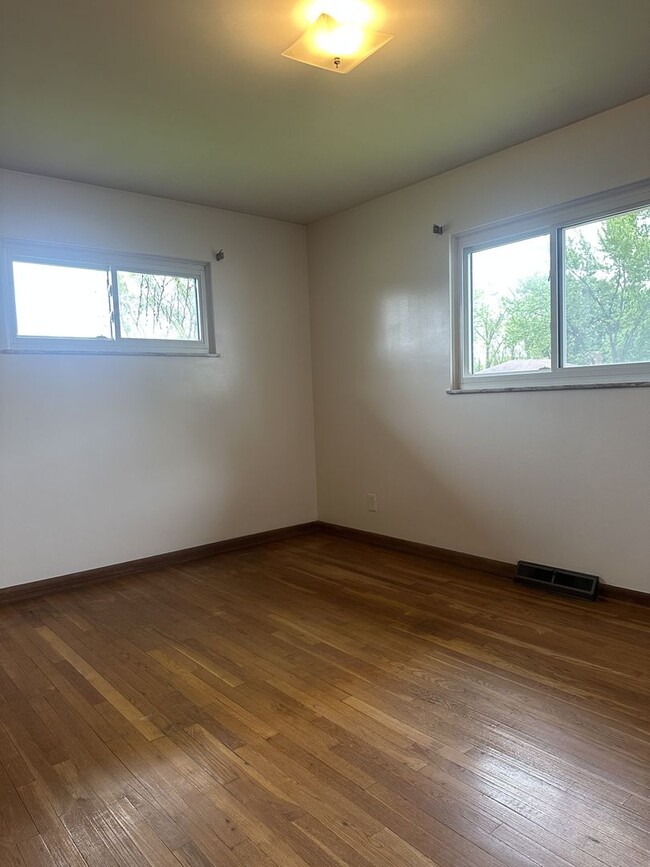 Building Photo - 3 Bed 2 Bath Home for Rent!