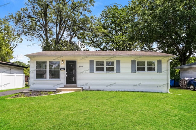 Primary Photo - 1730 Mark Twain Dr