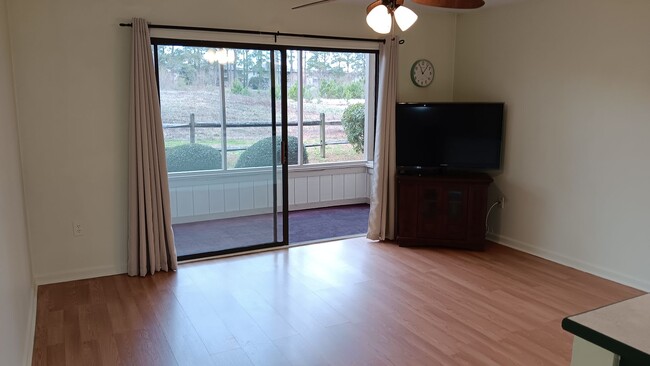 Building Photo - First Floor, 1 Bedroom, 1 Bath Condo, with...