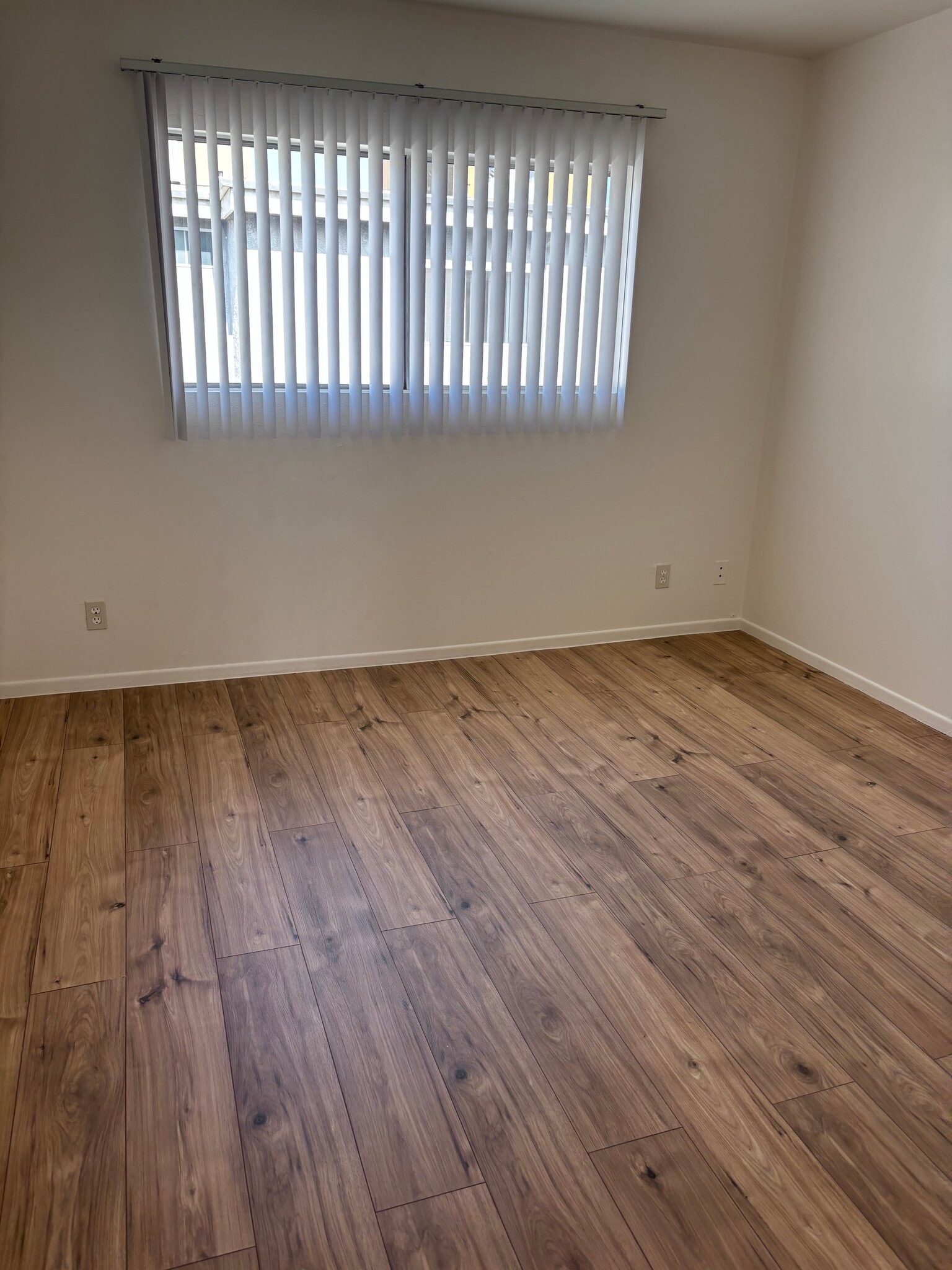 lots of natural light - 9950 Zelzah Ave
