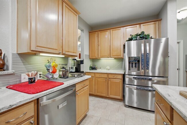 Building Photo - 22 Watermint Pl