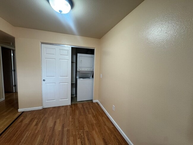 Building Photo - Clean & Comfortable 2 Bed / 1 Bath Condo – Central Sparks – $1,550/mo *Lesley Reilly Property*