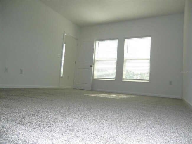 Building Photo - 355 Loch Ct