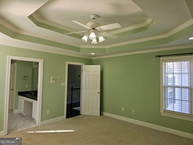 Building Photo - 185 Rock Hill Dr