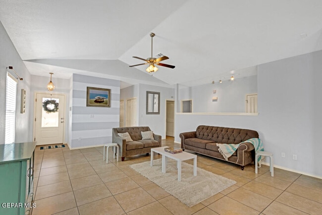 Building Photo - 3220 Scarlet Point Dr