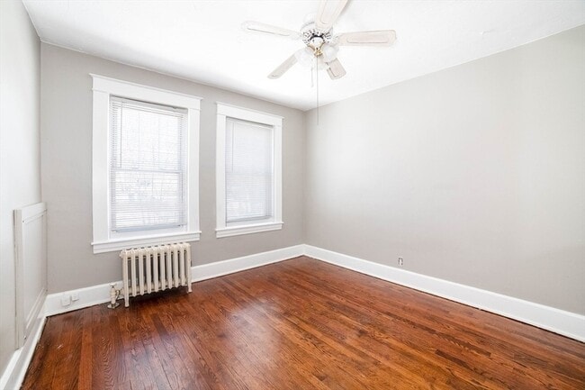 Building Photo - 5 Maple Ave