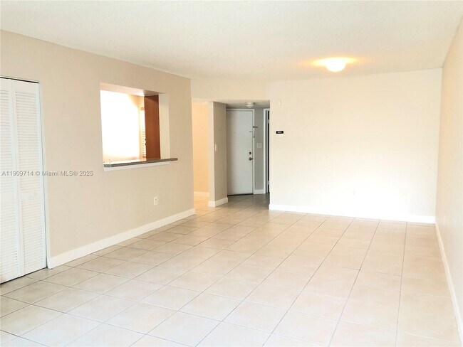 Building Photo - 4637 NW 97th Ct