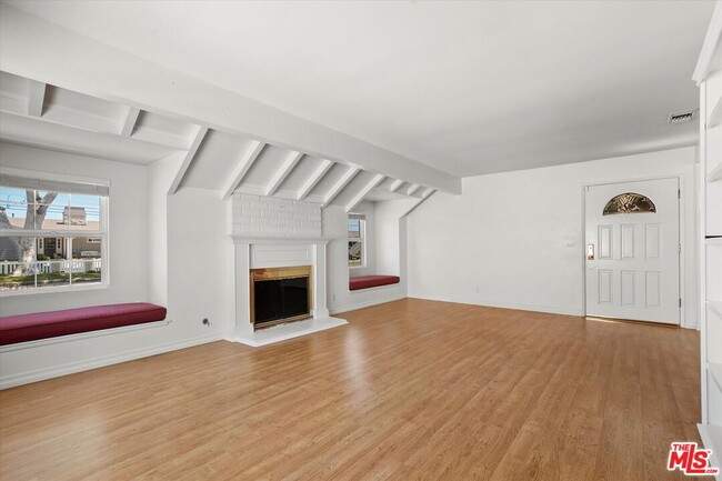 Building Photo - 11521 Davenport Rd