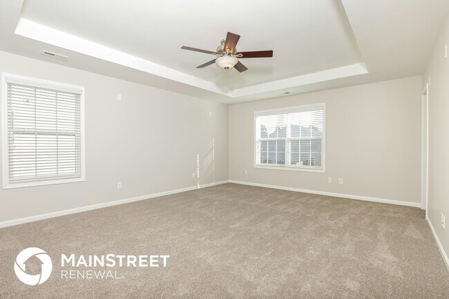 Building Photo - 5979 Coopers Hawk Trail