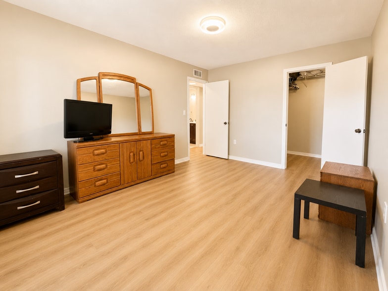 Building Photo - 4325 Aegean Dr