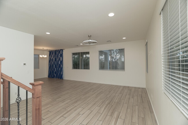 Building Photo - 6018 W Hartford Ct