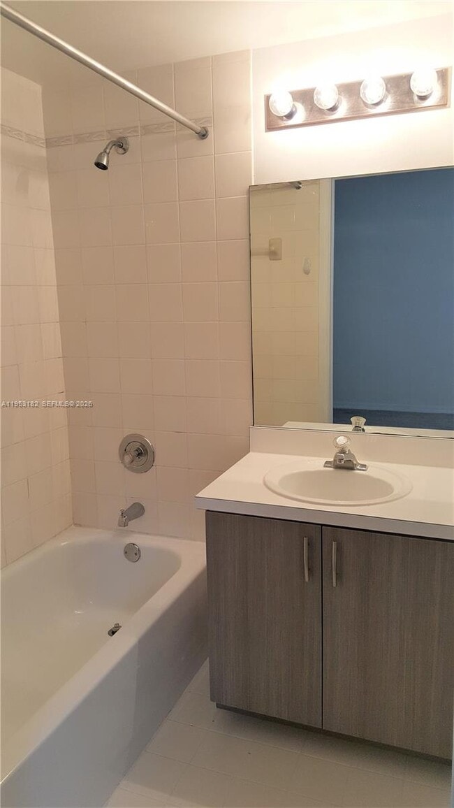 Building Photo - 755 SW 148th Ave