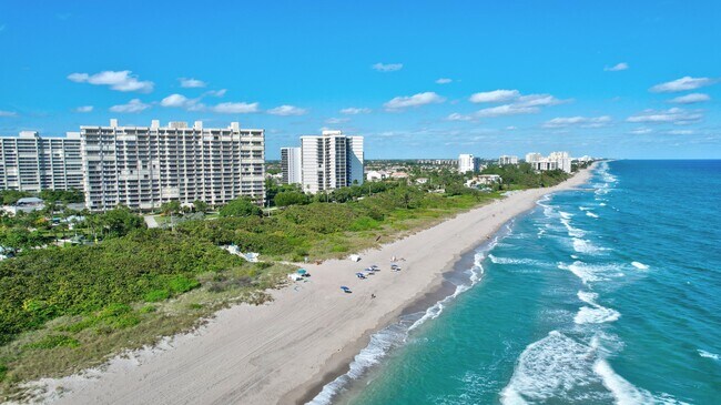 Building Photo - 4301 N Ocean Blvd