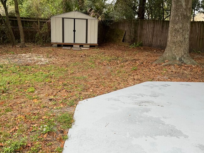 Building Photo - 2167 Felch Ave