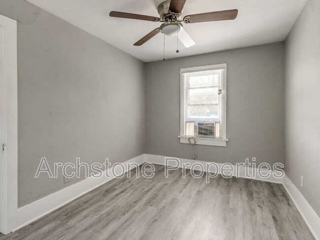 Building Photo - 4407 N Military Ave