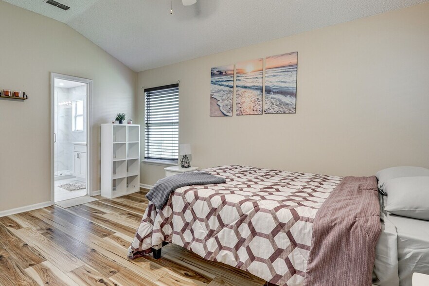 Building Photo - 3812 Tallcott Dr