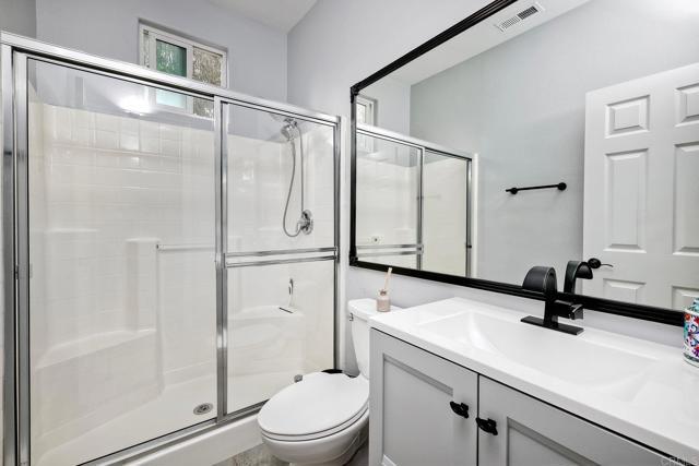 Building Photo - 561 Rush Dr