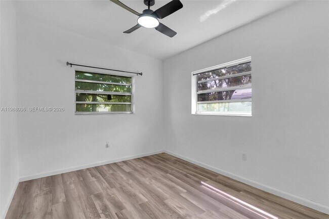 Building Photo - 26620 SW 136th Ave