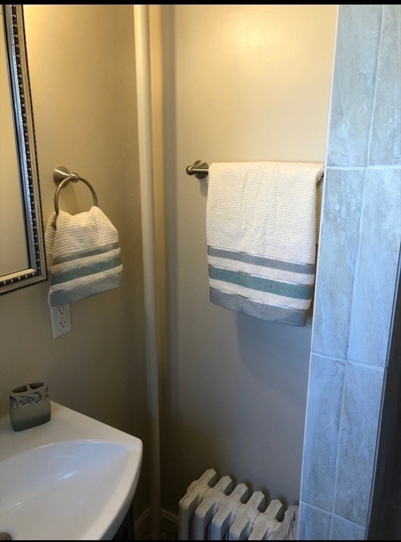 Building Photo - 48 Warren Ave