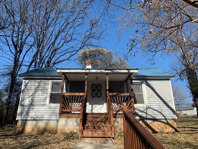Building Photo - One Level House off Campbell Avenue