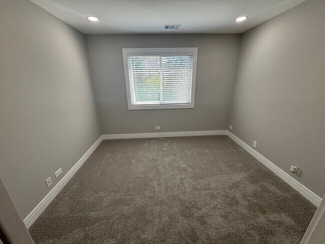 Building Photo - 282 Pembridge Ln