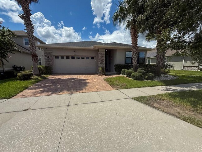 Building Photo - 2524 Fontaine Dr
