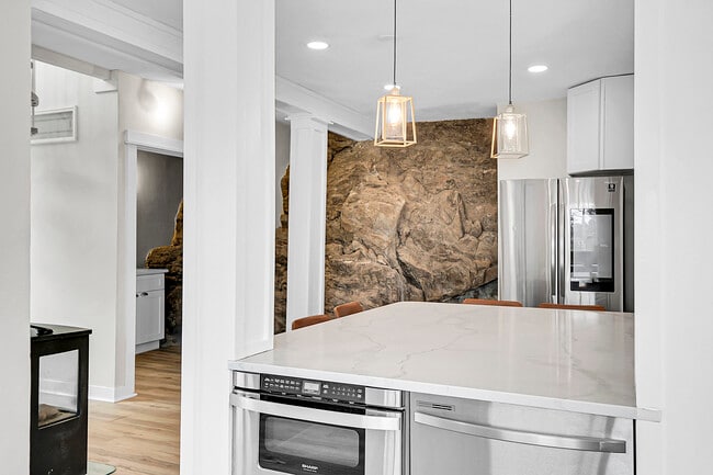 Building Photo - 45 Lodgepole Dr