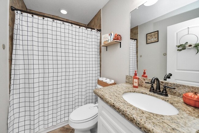 Building Photo - 6714 Albion Cresent Dr