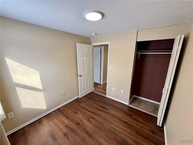 Building Photo - 8497 Chinkapin Cir