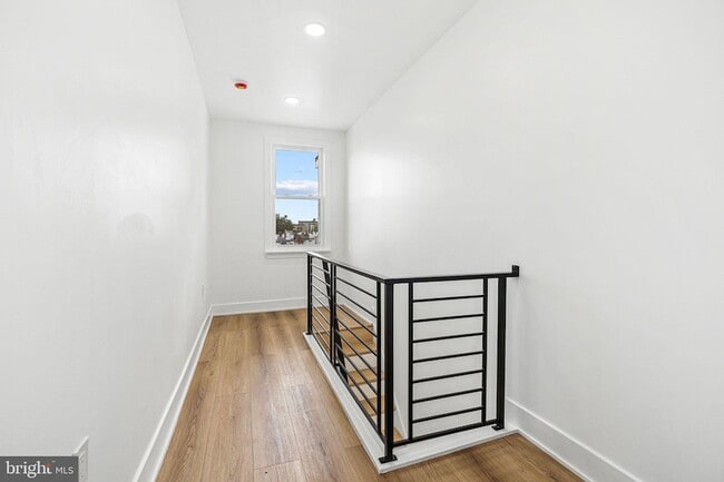 Building Photo - 908 Reed St