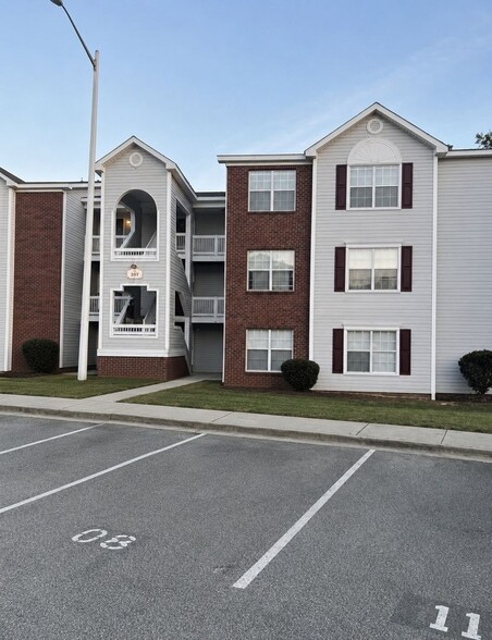 Building Photo - 301 Warton Ln