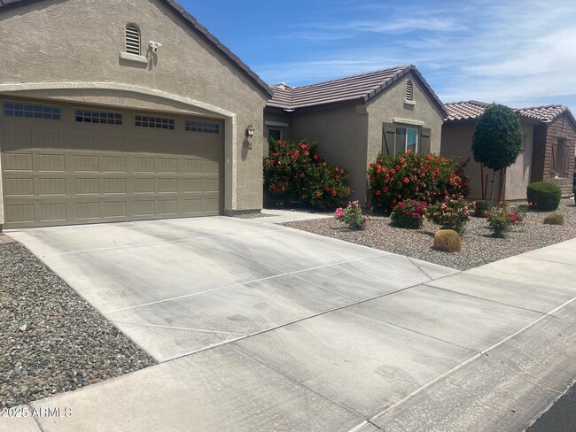 Building Photo - 2516 E King Bird Dr