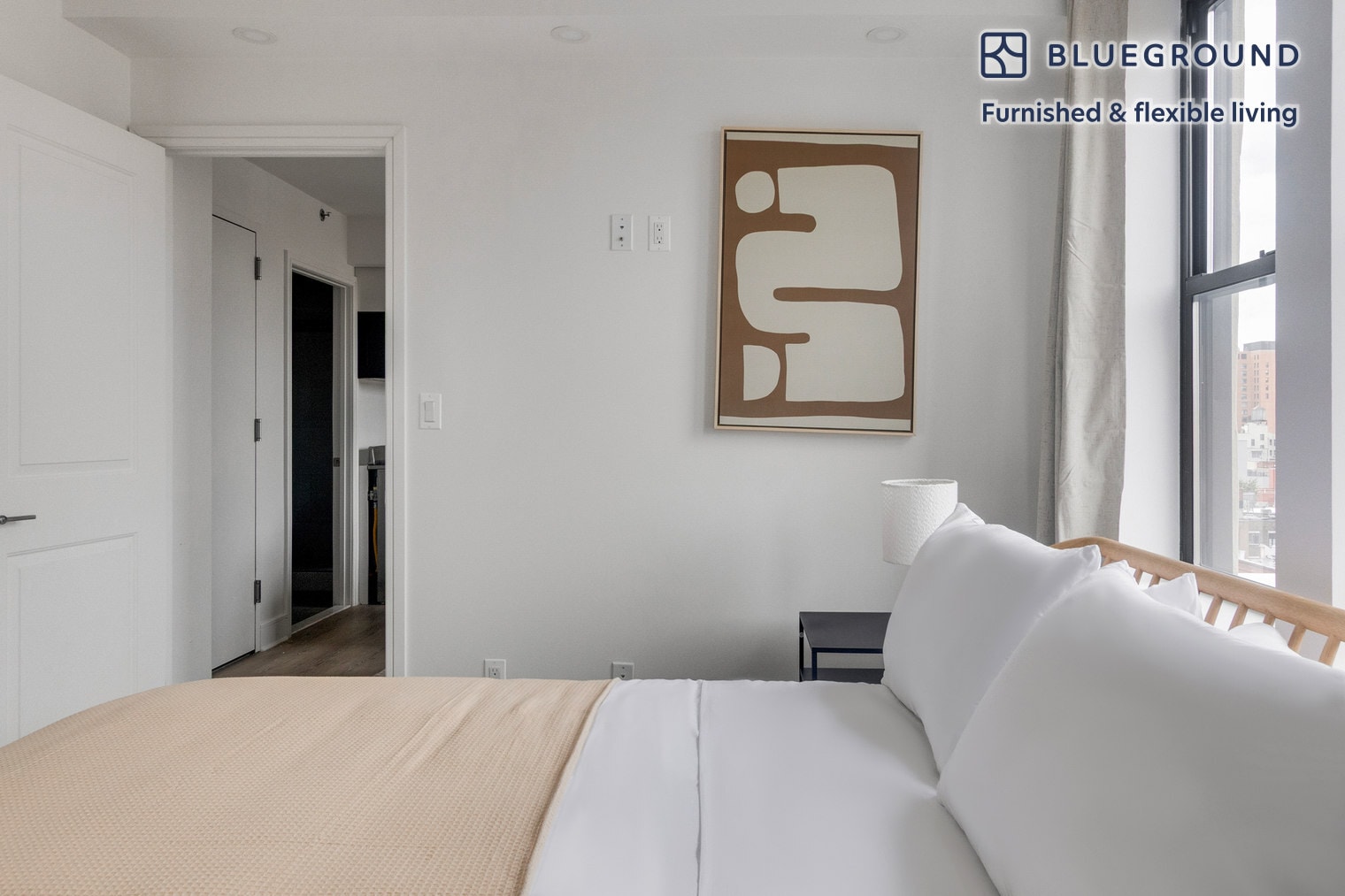 Building Photo - 45 W 81st St