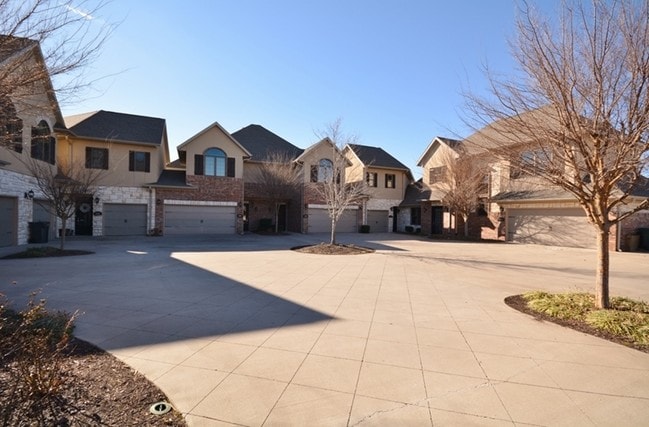 Primary Photo - Everest Townhomes at The Peaks