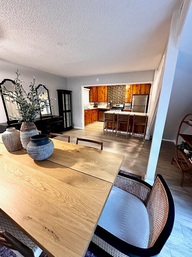 Building Photo - 5563 Gala Ave