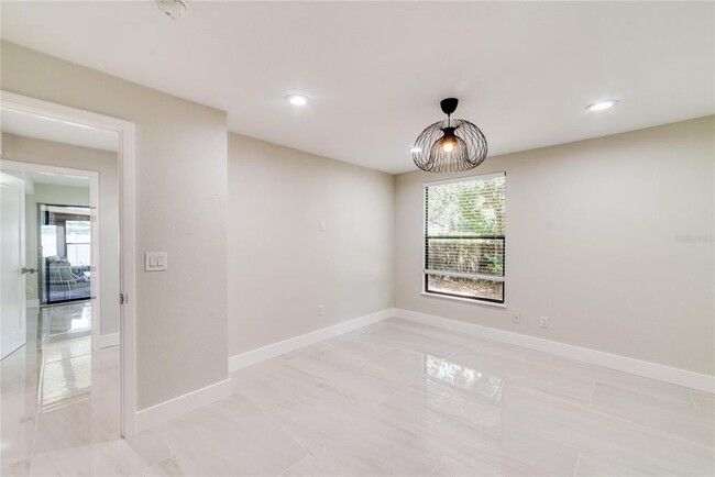 Building Photo - 15722 GardenSide Ln