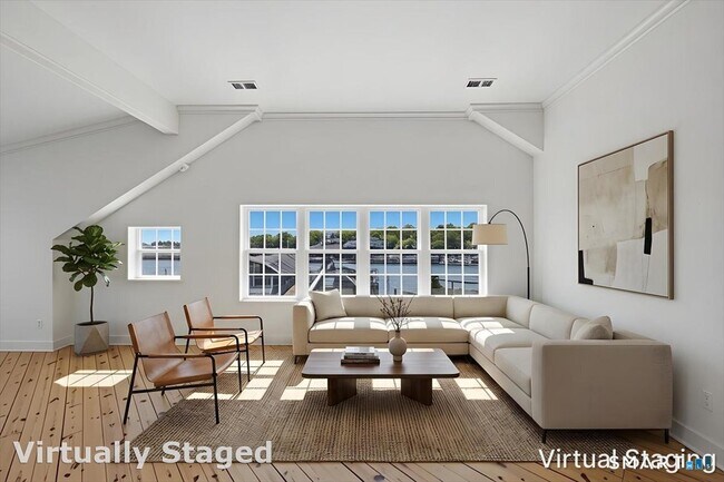 Building Photo - 60 Willow St