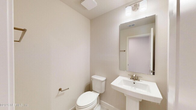 Building Photo - 55 Gaston Ct