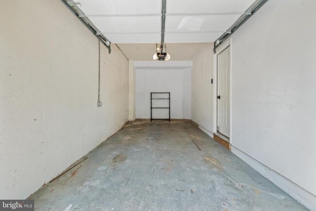 Building Photo - 5011 Waple Ln