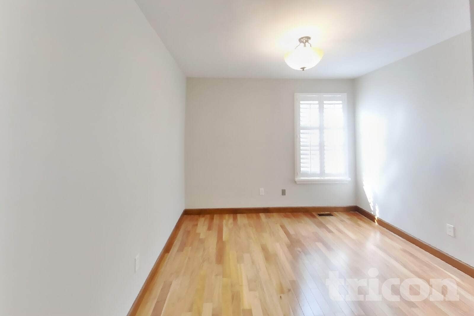 Building Photo - 1502 Rosewood Terrace Dr