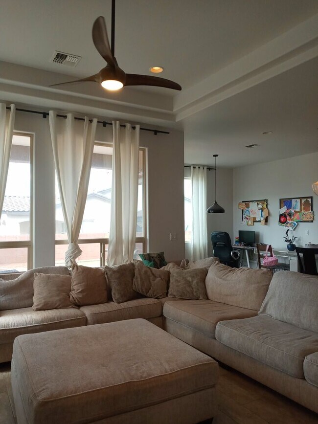 Building Photo - FOUR BEDROOM-SINGLE STORY-RIO RANCHO
