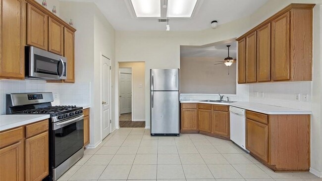 Building Photo - 11214 Amaranth Ln