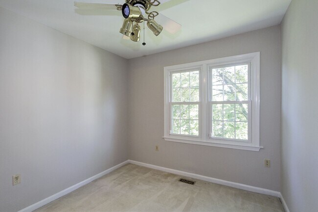 Building Photo - 11906 Shagbark Dr