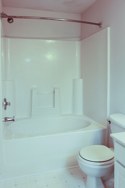 Building Photo - 2204 Valley Haven Dr