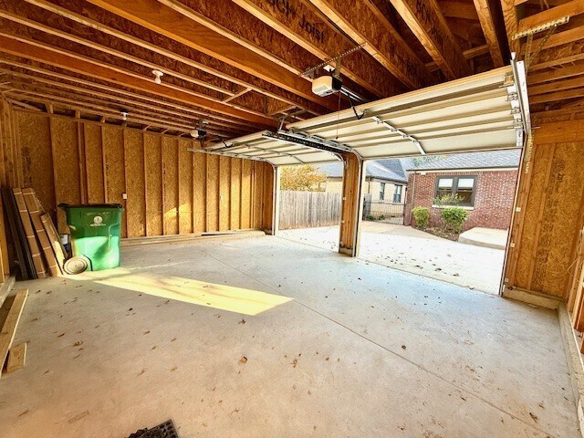 Building Photo - 709 NW 42nd St